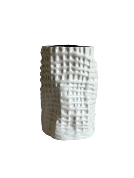 wrikled vase | 10cm x 17 cm